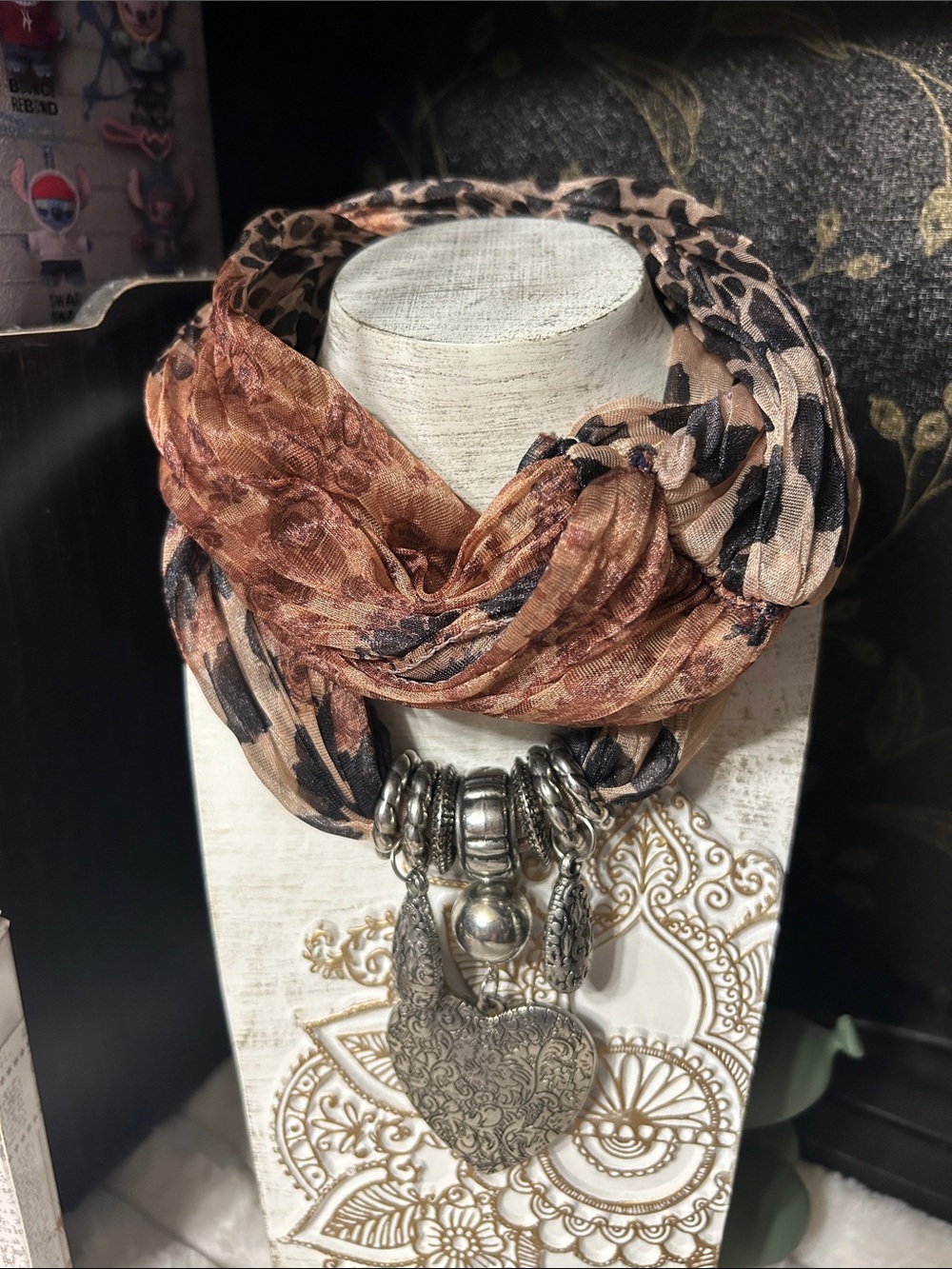 Animal print wrap scarf w/ sliver charms 🦄